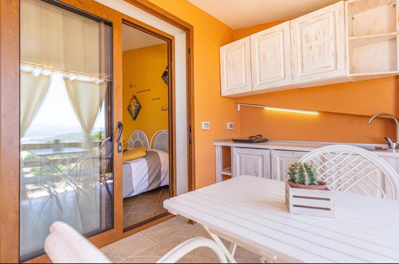 Casa Sharon Appartamento Vista Mare Ad Ольбия Экстерьер фото