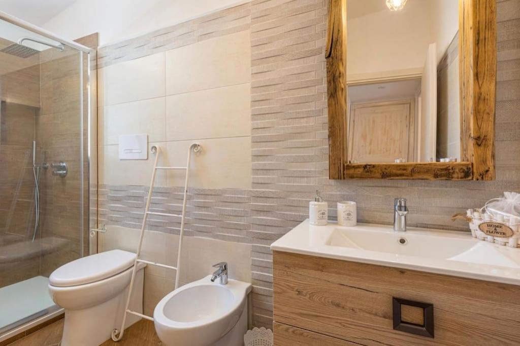 Casa Sharon Appartamento Vista Mare Ad Ольбия Экстерьер фото